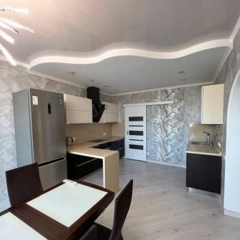 Продается 3-х комнатная квартира, 107 м²