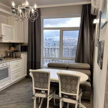Сдается 1-комнатная квартира, 50 м²