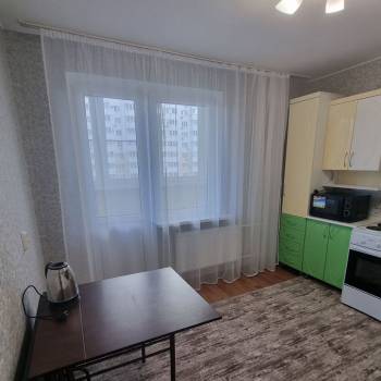 Сдается 1-комнатная квартира, 37 м²