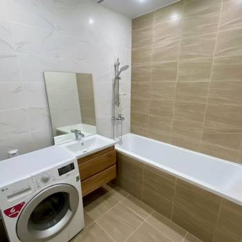 Сдается 2-х комнатная квартира, 60 м²