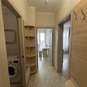 Сдается 1-комнатная квартира, 38 м²
