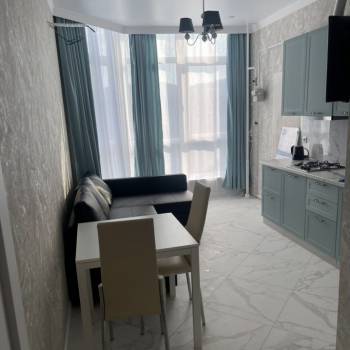 Сдается 1-комнатная квартира, 42 м²