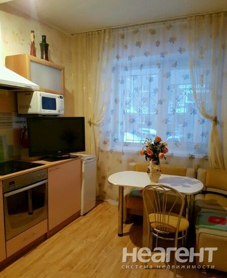 Продается 2-х комнатная квартира, 61 м²