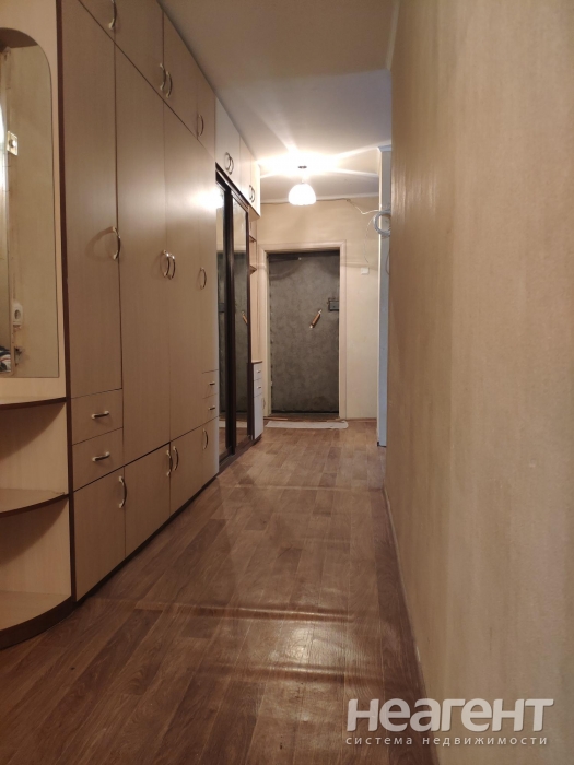 Сдается Многокомнатная квартира, 70 м²