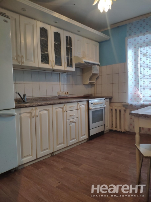 Сдается Многокомнатная квартира, 70 м²