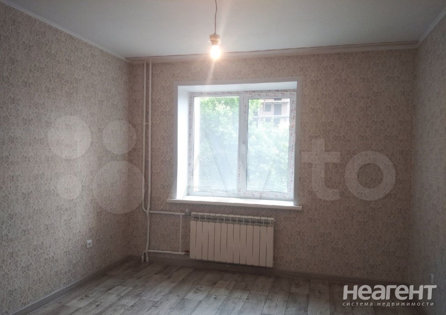 Продается 1-комнатная квартира, 36 м²