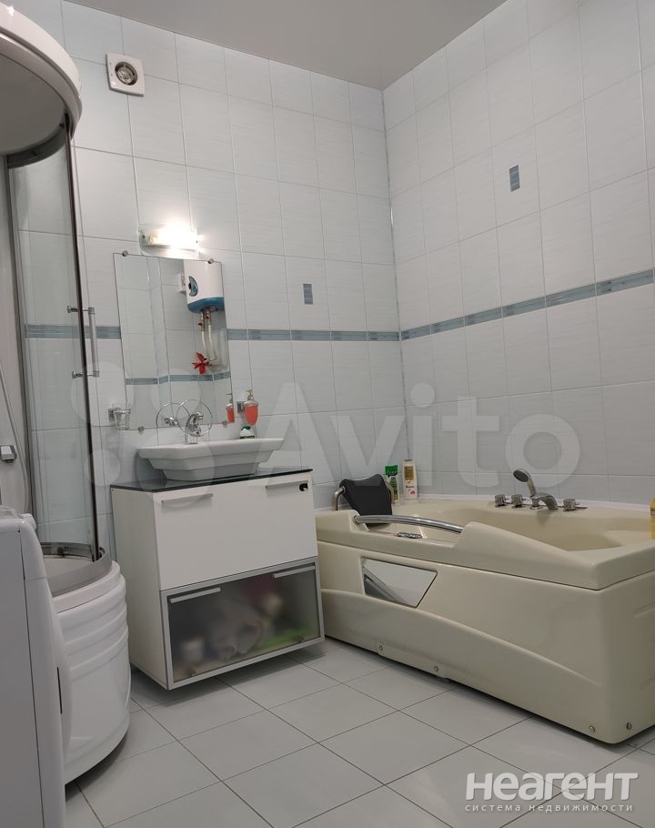 Продается 3-х комнатная квартира, 99 м²