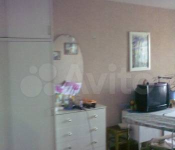 Продается Многокомнатная квартира, 77 м²