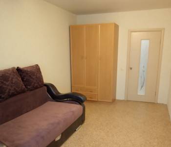 Сдается 1-комнатная квартира, 42 м²