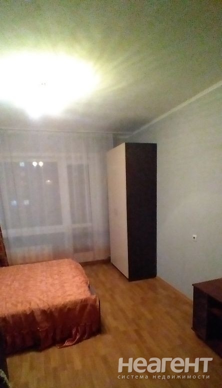 Сдается 1-комнатная квартира, 38 м²