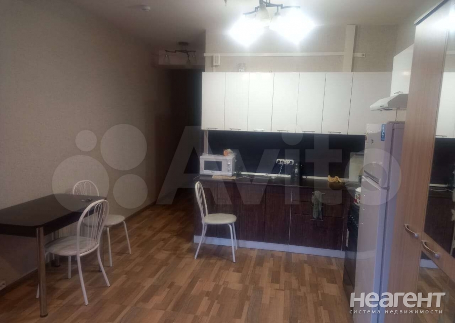 Сдается 1-комнатная квартира, 37 м²