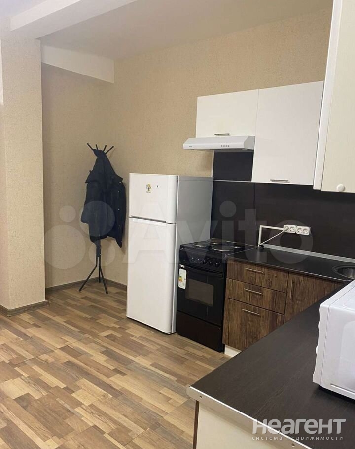 Сдается 1-комнатная квартира, 37 м²