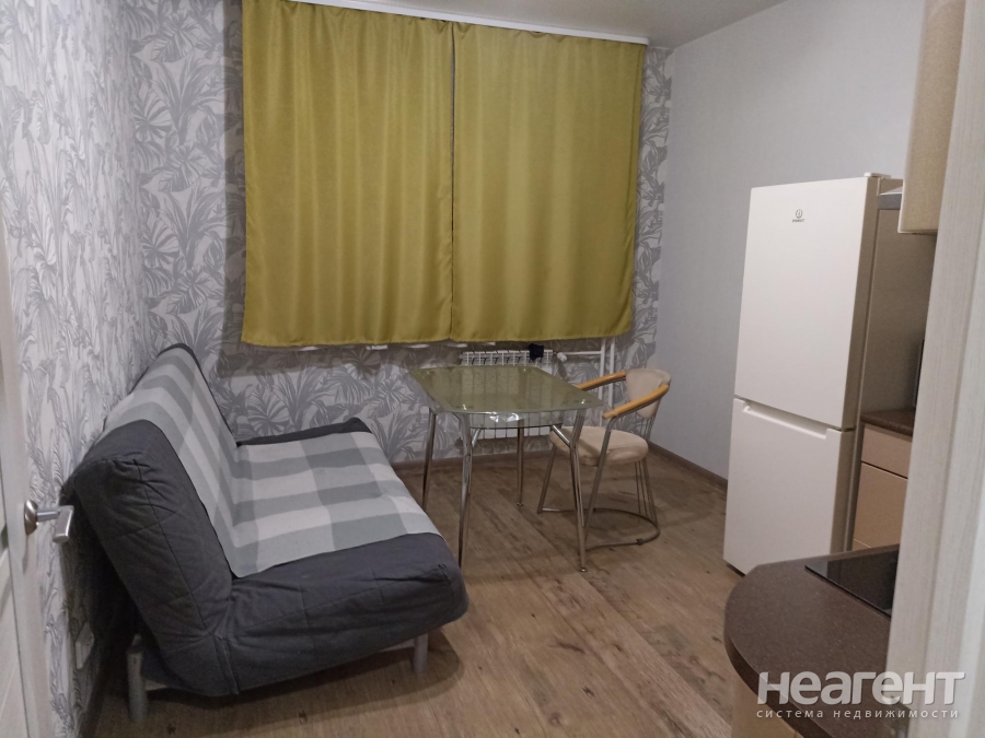 Сдается 1-комнатная квартира, 36 м²