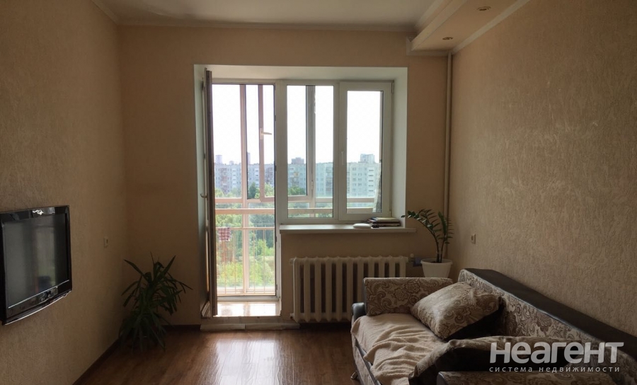 Продается 1-комнатная квартира, 40 м²