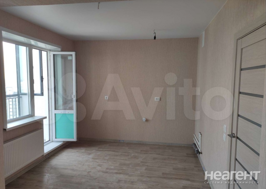 Продается 1-комнатная квартира, 32 м²