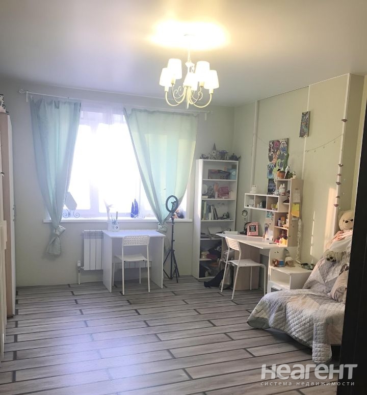 Продается 2-х комнатная квартира, 63 м²