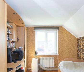 Продается Дом, 182 м²