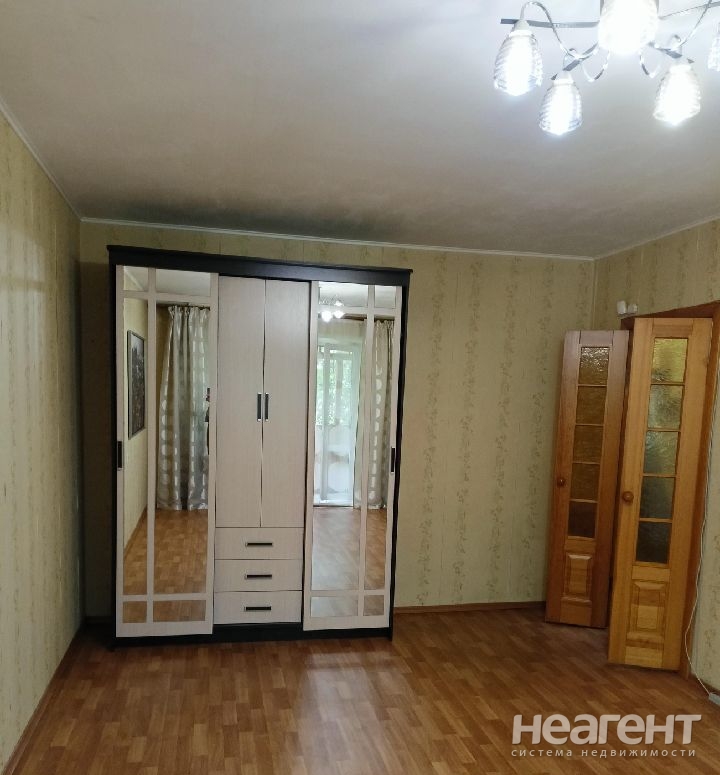 Продается 1-комнатная квартира, 38,6 м²