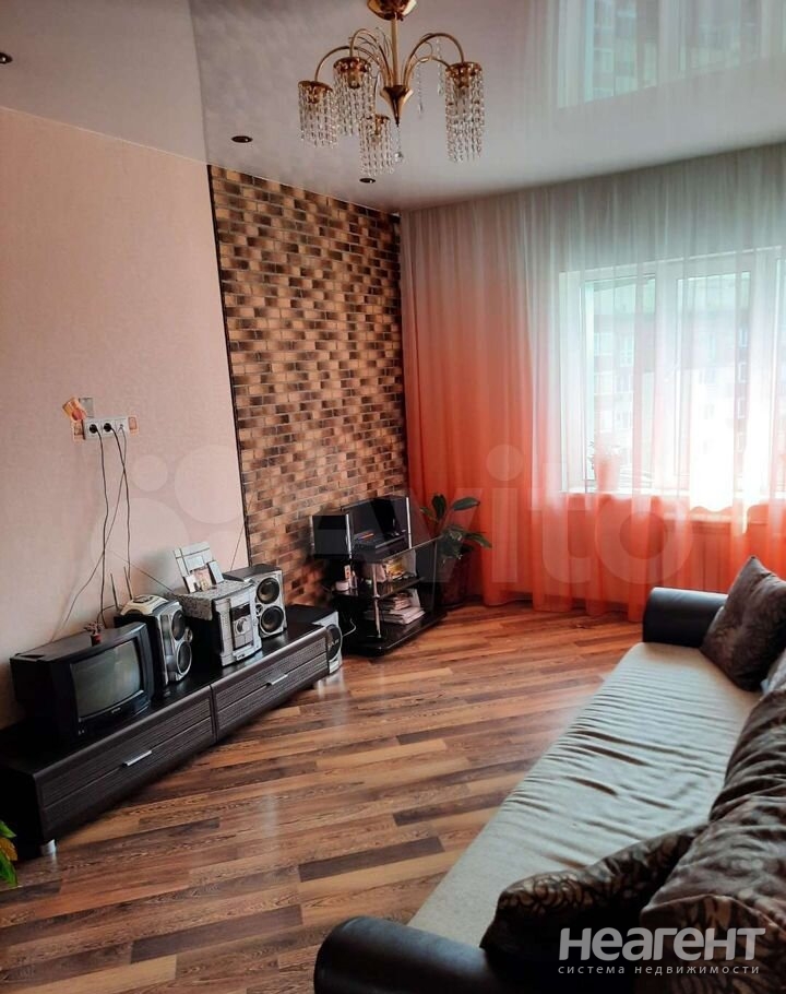 Продается 1-комнатная квартира, 43 м²