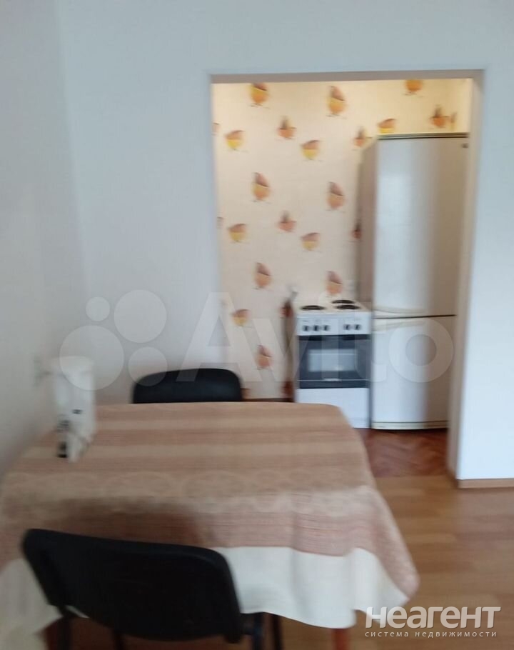 Продается 1-комнатная квартира, 38 м²