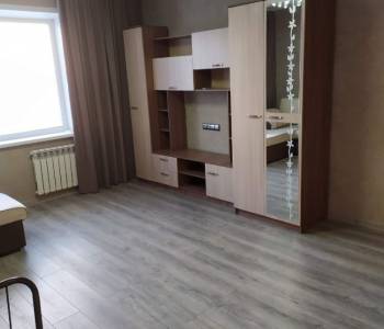 Продается 1-комнатная квартира, 39 м²