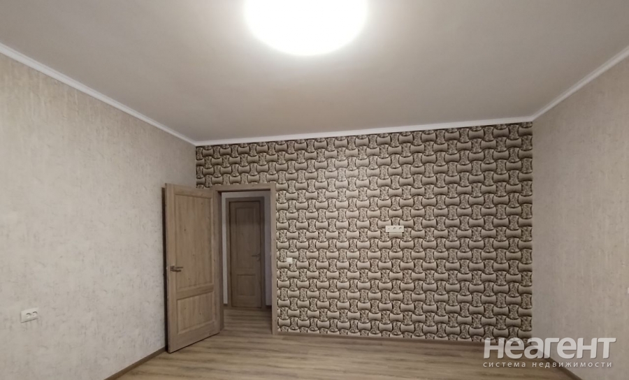 Продается 1-комнатная квартира, 36,8 м²