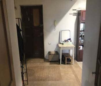 Продается Многокомнатная квартира, 90 м²