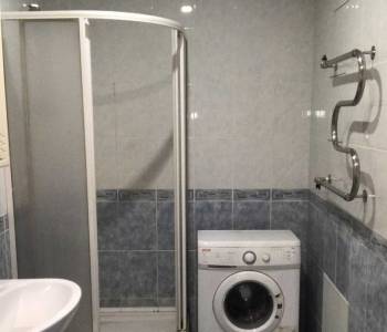 Продается Многокомнатная квартира, 90 м²