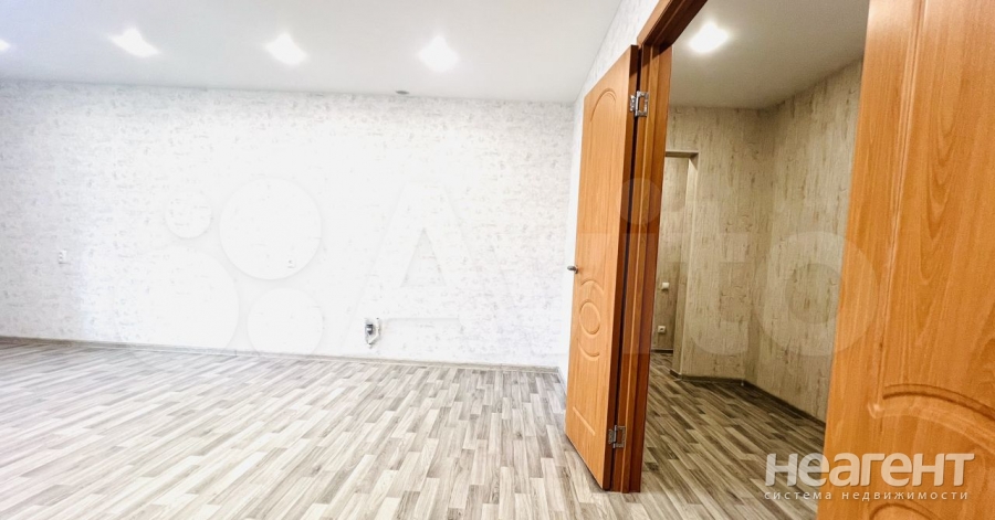 Продается 3-х комнатная квартира, 77 м²