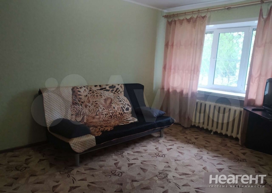 Сдается 1-комнатная квартира, 32 м²