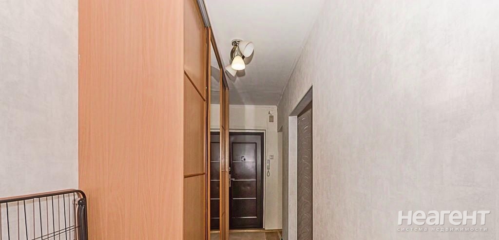 Продается 3-х комнатная квартира, 63 м²