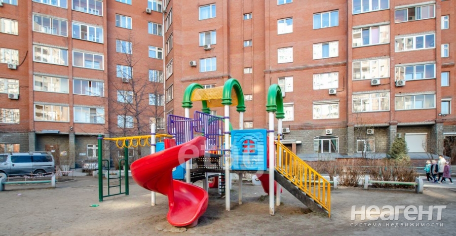 Продается Многокомнатная квартира, 186 м²