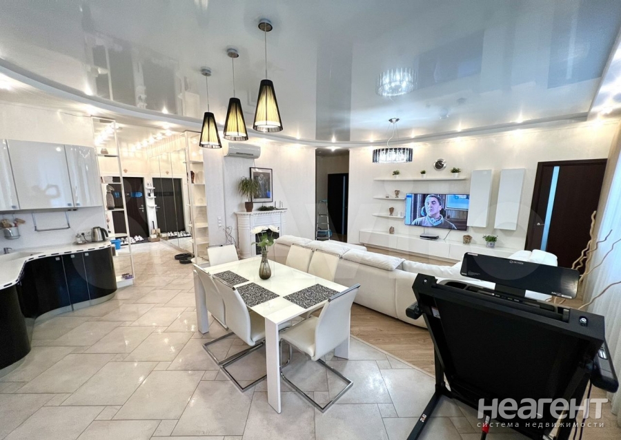 Продается 3-х комнатная квартира, 122,7 м²