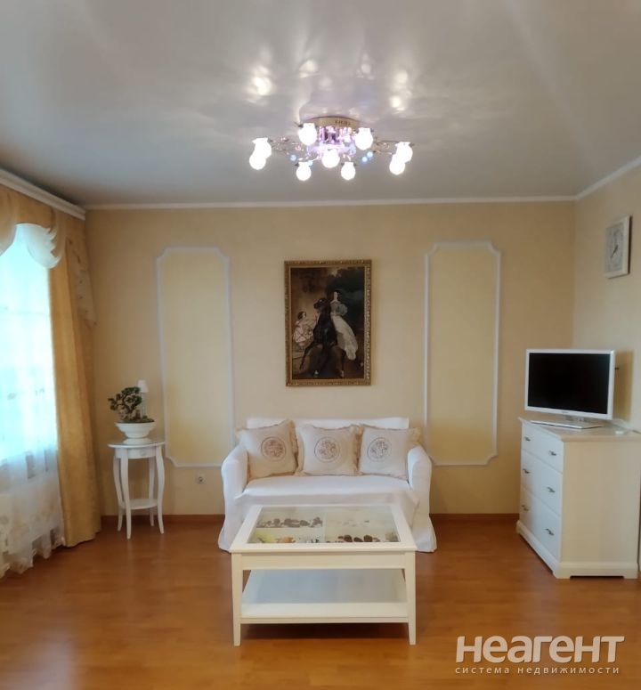 Сдается 1-комнатная квартира, 60 м²