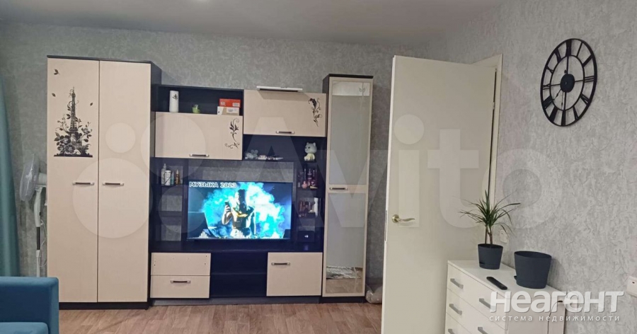 Продается 1-комнатная квартира, 35 м²