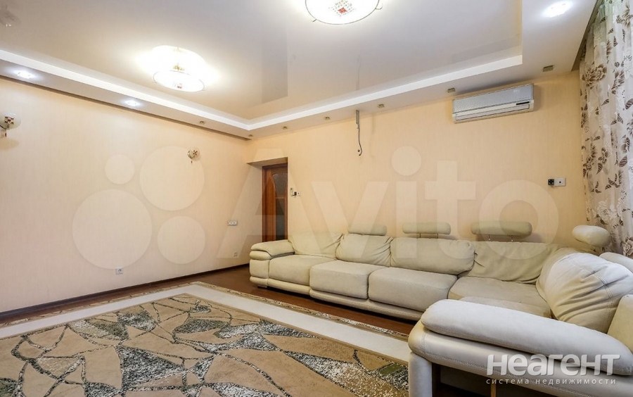 Продается 3-х комнатная квартира, 146 м²