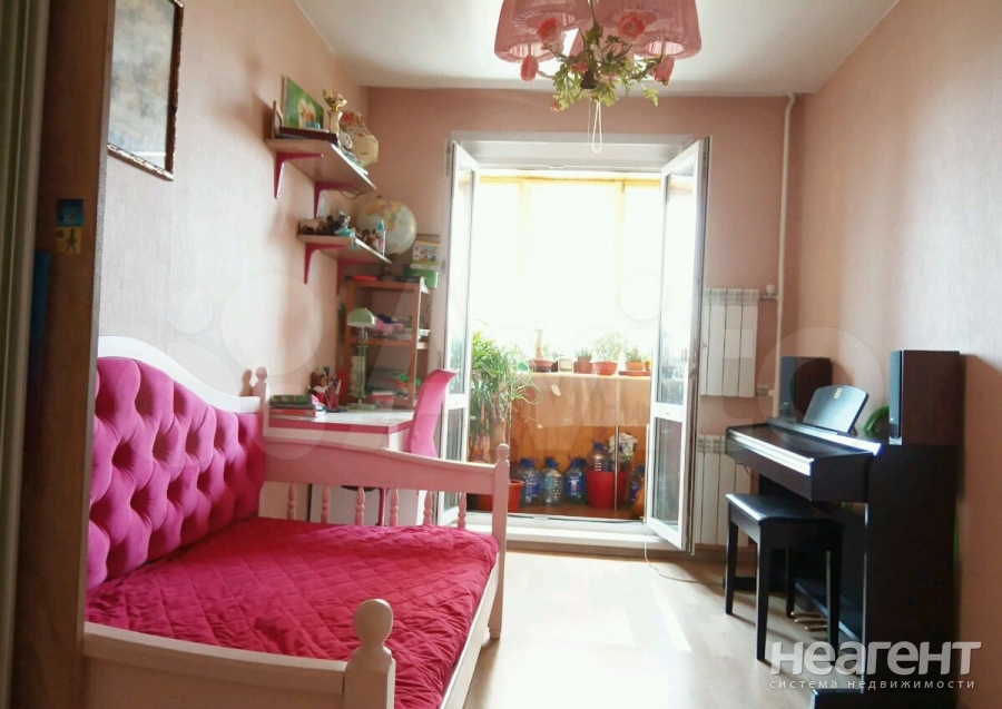 Продается 3-х комнатная квартира, 58 м²