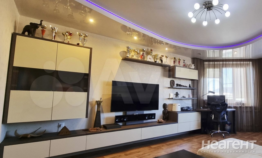 Продается Многокомнатная квартира, 133 м²