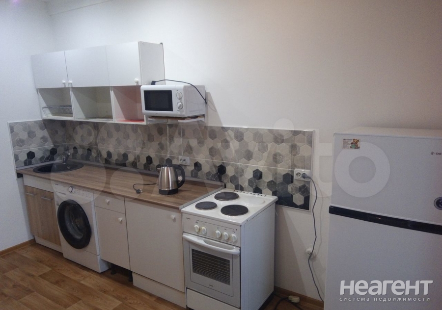 Сдается 1-комнатная квартира, 40 м²