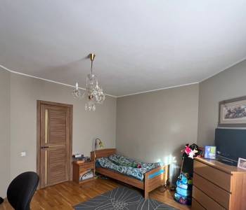 Продается Многокомнатная квартира, 117 м²