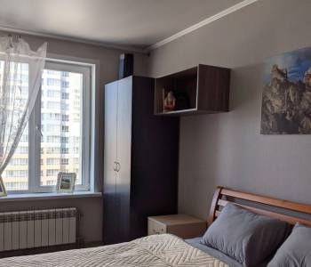 Продается 1-комнатная квартира, 40 м²