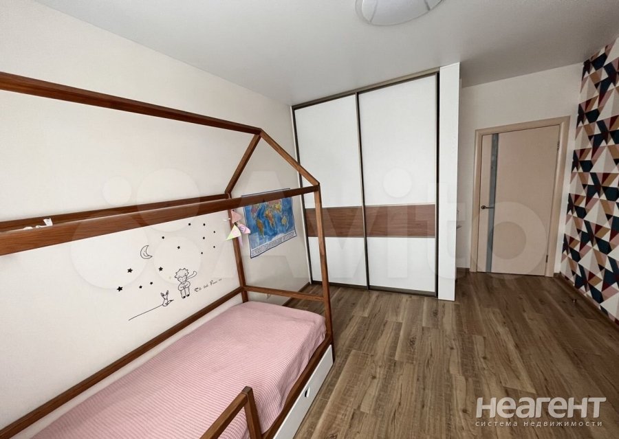 Продается 3-х комнатная квартира, 61 м²