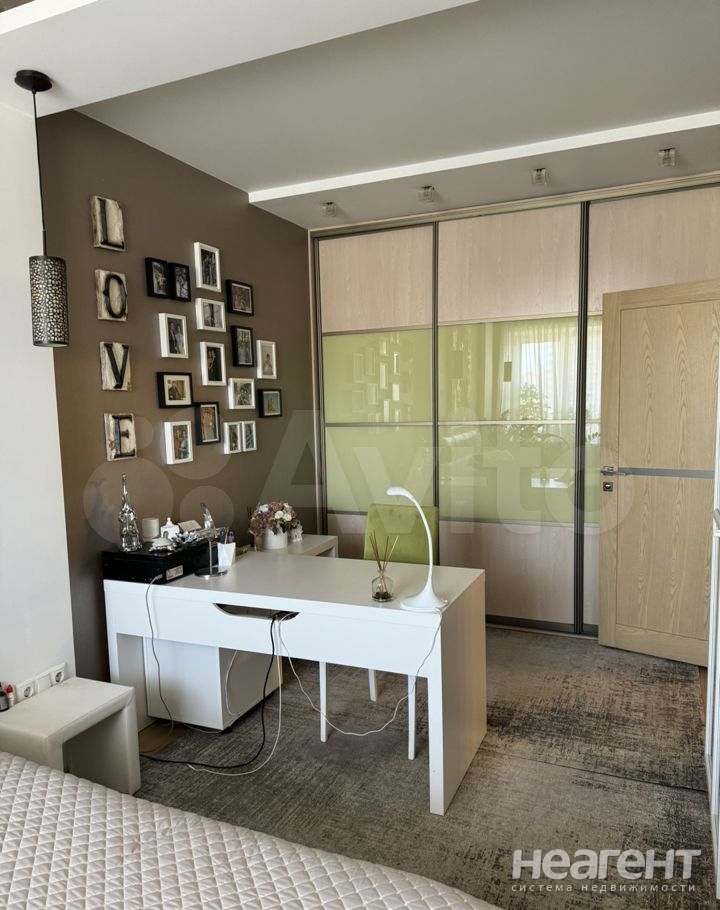 Продается 2-х комнатная квартира, 58,7 м²