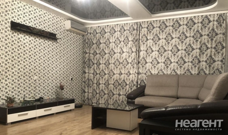 Сдается 2-х комнатная квартира, 64 м²