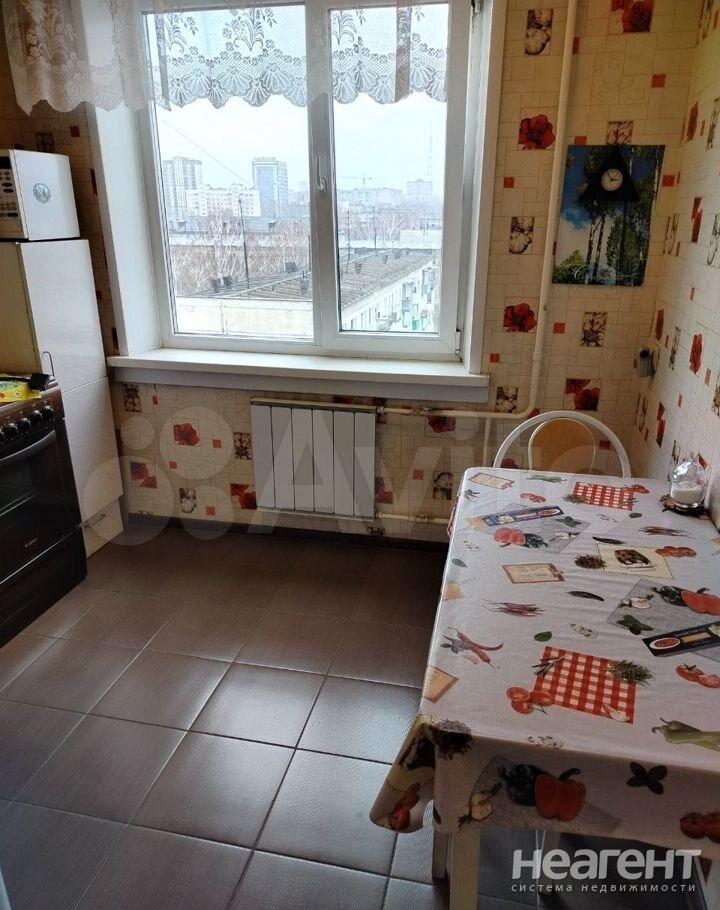 Продается 3-х комнатная квартира, 64 м²