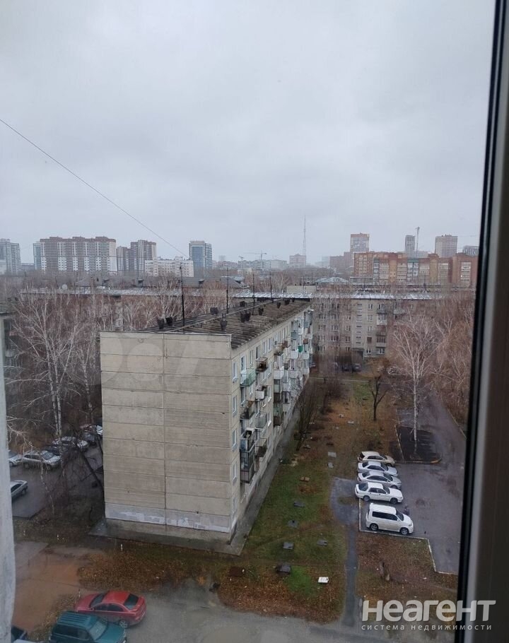 Продается 3-х комнатная квартира, 64 м²