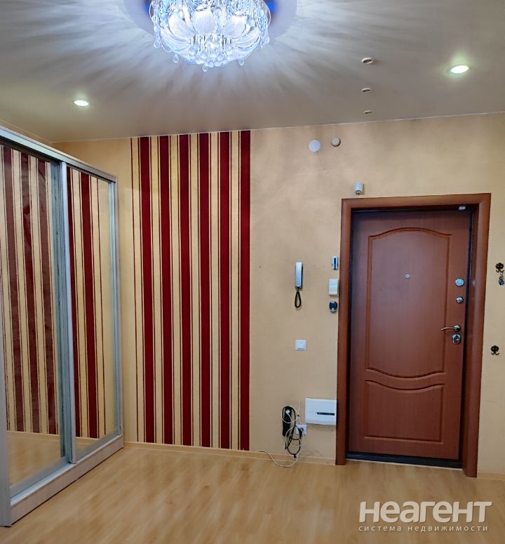 Сдается 2-х комнатная квартира, 61 м²