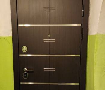 Продается Многокомнатная квартира, 77,6 м²