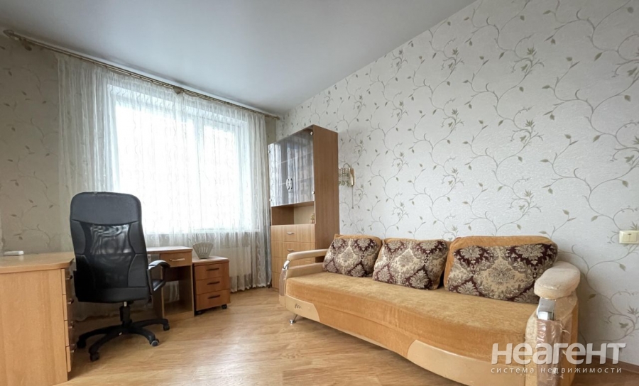 Сдается Многокомнатная квартира, 120 м²