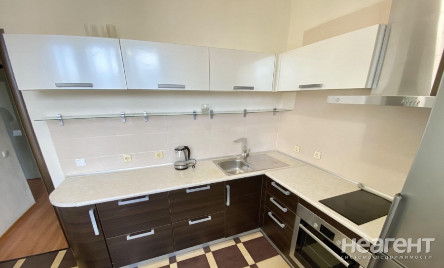 Продается 2-х комнатная квартира, 56 м²